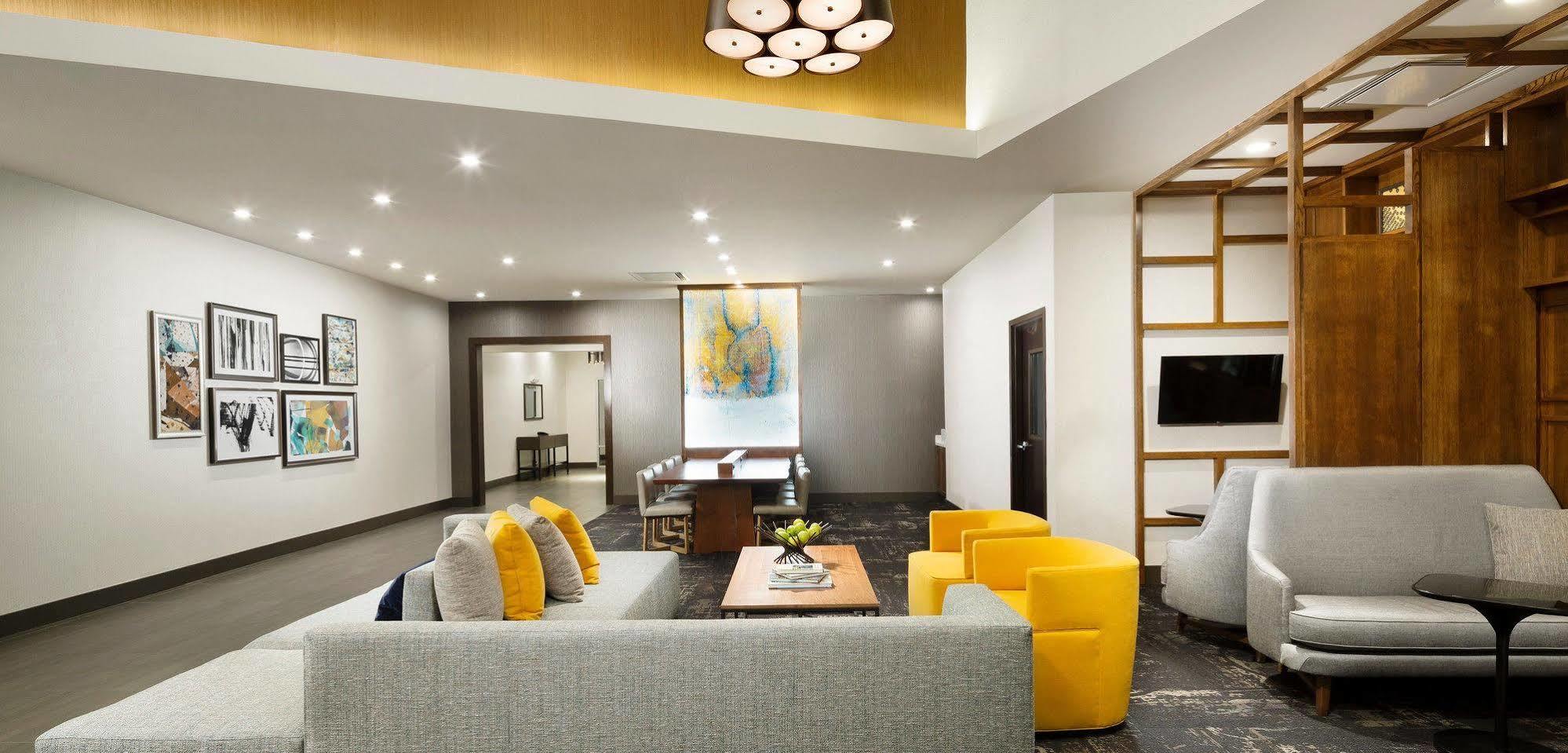 Hyatt Place Lubbock Exterior photo